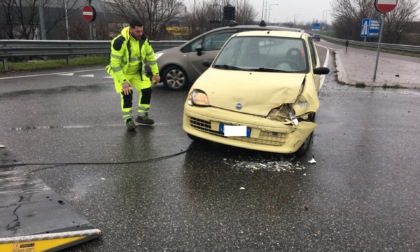 Incidente tra auto sulla Cassanese, tra i feriti una bimba di 3 anni