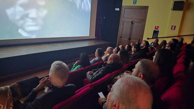 Taglio del nastro per il nuovo cineteatro di Cassina de’ Pecchi