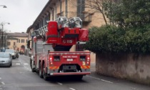 Incendio in appartamento a Cernusco sul Naviglio, Vigili del fuoco sul posto