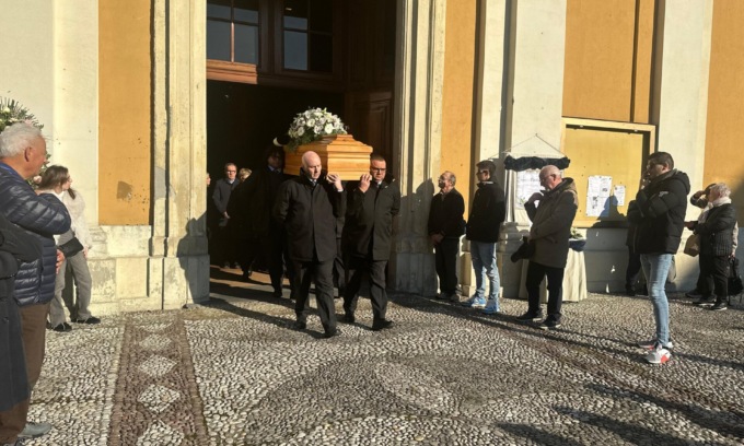 Cavenago si stringe per l’ultimo saluto a Paolo Bellazzi