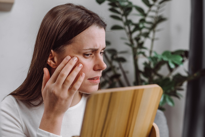 Dermatite da stress: come le emozioni influenzano la tua pelle e come intervenire