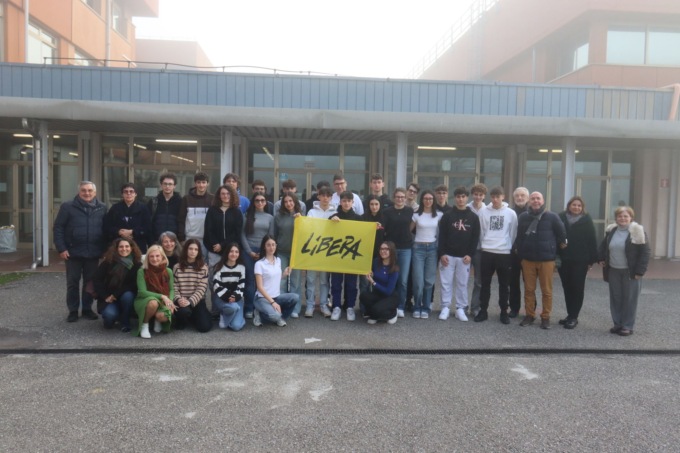 La Camminata antimafia parte dal Liceo di Melzo: studenti paladini contro l’illegalità