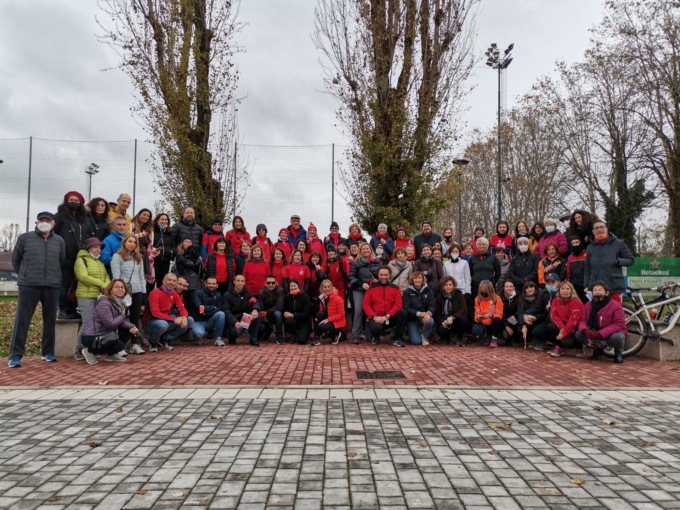 Una camminata per le donne e contro la violenza sugli operatori sanitari
