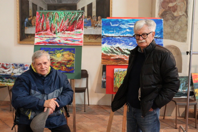 Pittura e fotografia insieme per una nuova arte: il bello che fa bene e aiuta la Croce Bianca