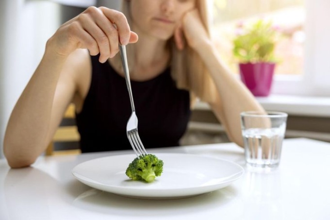 Giornata del Fiocchetto Lilla: uno sportello per parlare di disturbi alimentari