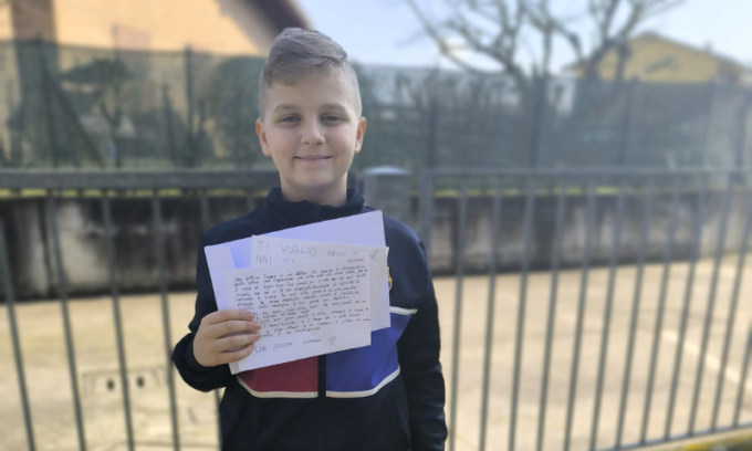 Manda una lettera ai medici che gli salvarono la vita a 8 anni. “Non vi dimenticherò mai”