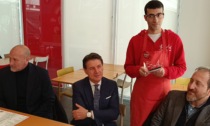 Il leader del Movimento 5 stelle Giuseppe Conte porta la sua solidarietà ai ragazzi di PizzAut