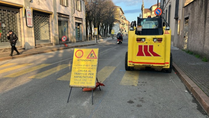 Via Vittorio Veneto di Cassano d’Adda: da strada piena di traffico a “opera d’arte”