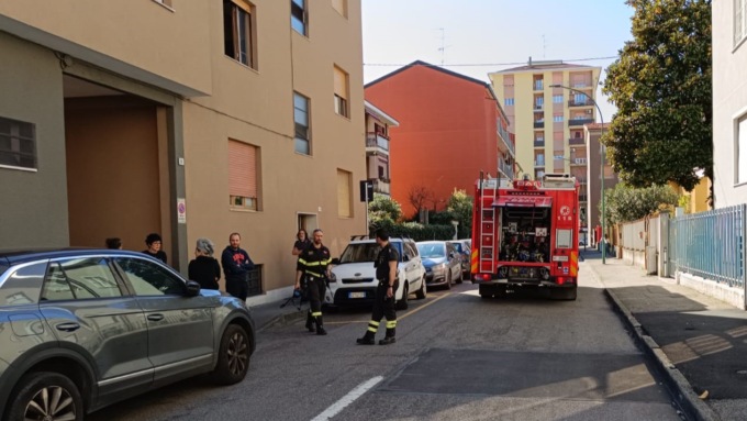 Pentolino dimenticato sul fuoco, allarme incendio a Cologno Monzese