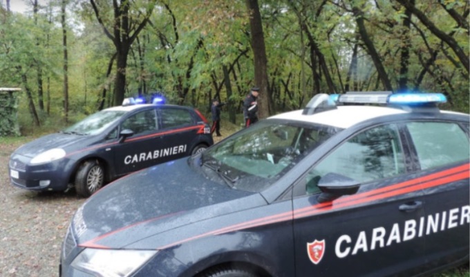 Spacciava nei campi tra Melzo e Liscate, arrestato dai Carabinieri un 26enne