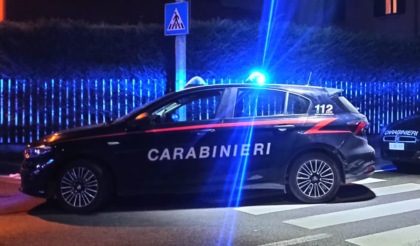 Aggredito al volto da due ragazzi su monopattino: “Colpito per gioco, gli è andata bene”