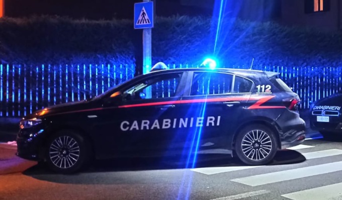 Rissa in centro a Melzo, poi il fuggi fuggi: residenti affacciati alle finestre