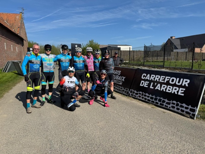 Gli atleti di Gorgonzola Ciclismo portano a termine la Parigi-Roubaix