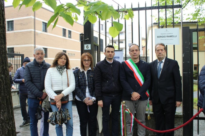 Cassano d’Adda intitola il giardino a Sergio Ramelli, ma restano le polemiche