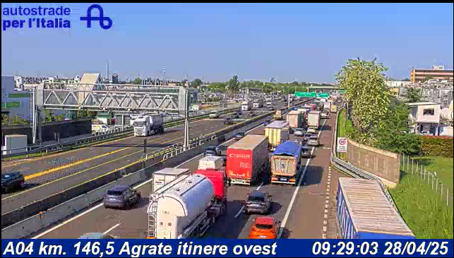 Incidente tra Agrate e lo svincolo della Tangenziale: code sull’A4