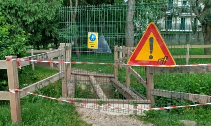 Ponticello chiuso per lavori in corso: messo in sicurezza il camminamento del Parco Baden Powell