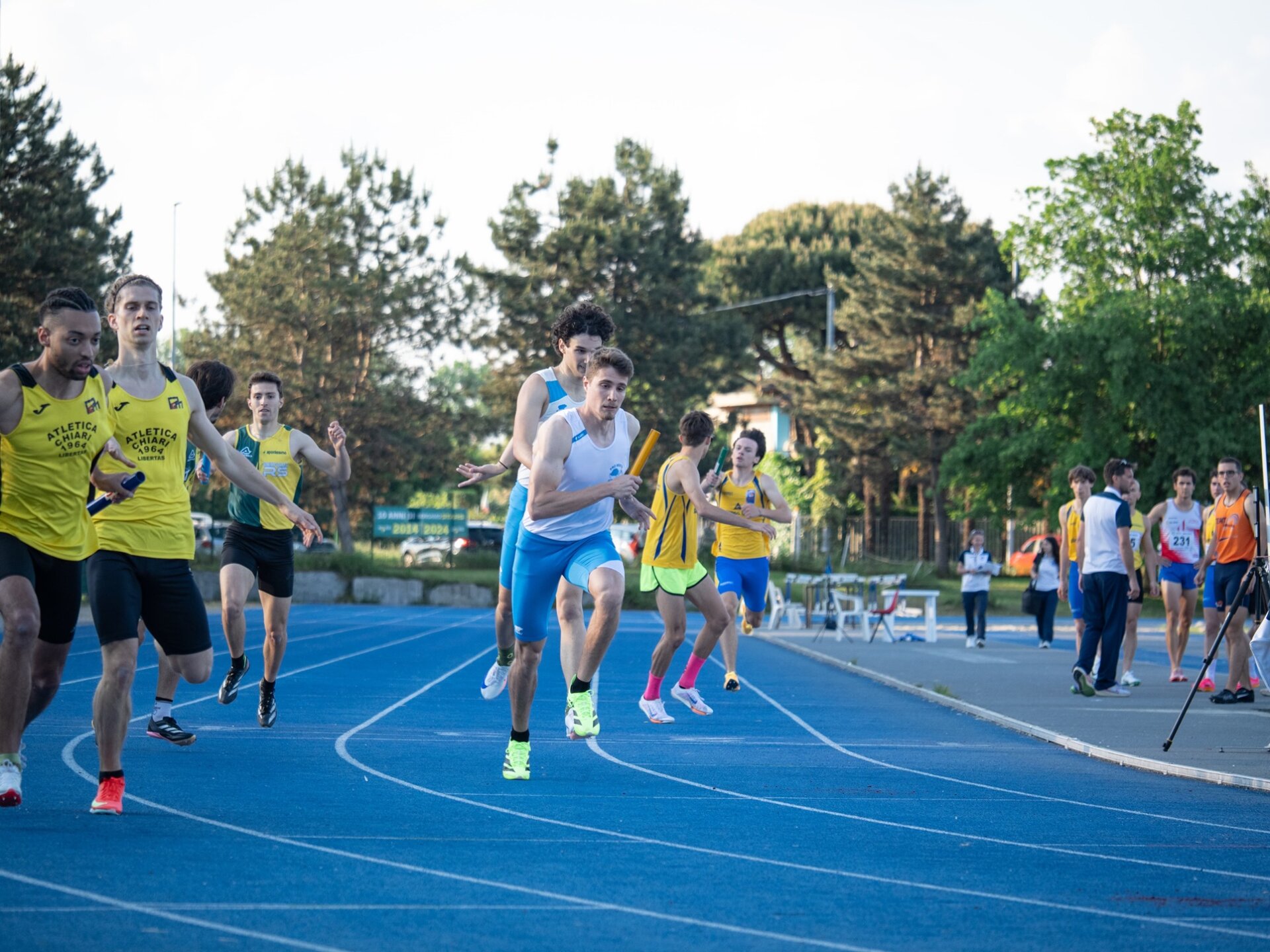 4x400-M-Pro-Sesto-Busto-Arsizio-2025-cambio