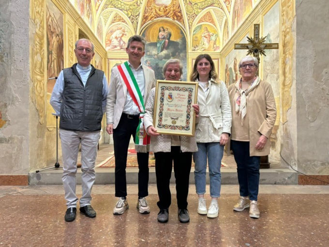 Brembate, il Premio San Vittore è stato assegnato ad Angela Soldini