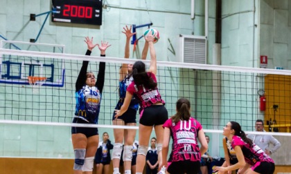 Le ragazze dei Diavoli Rosa perdono il match, ma celebrano l'ultima partita del capitano