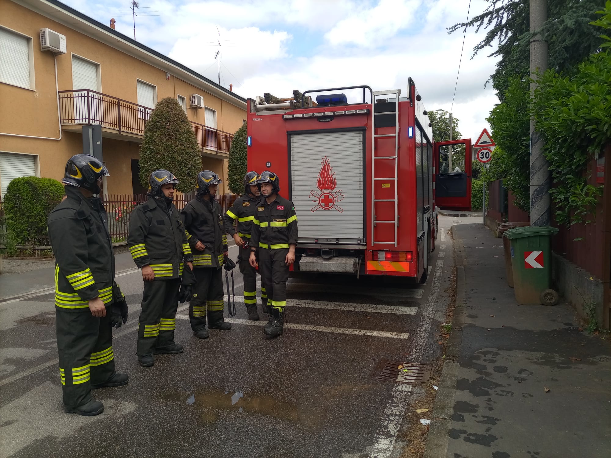 vigili del fuoco pozzo d'adda
