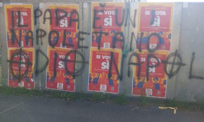 Scritte (assurde) sui manifesti del referendum: la Cgil chiede di risalire agli autori