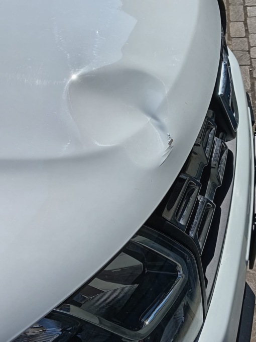 Danneggiate le auto dei volontari della Protezione civile durante “Notte in tenda”