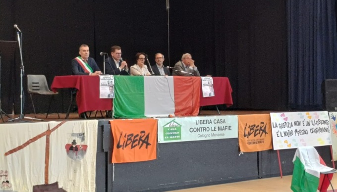 Processo “Hydra” contro le tre mafie: il Comune non si costituisce parte civile