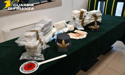Maxi sequestro di droga: arrestato corriere con 24 kg di cocaina