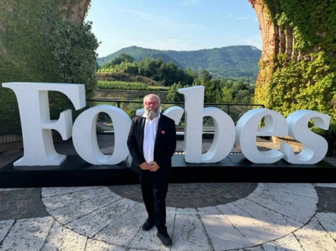 Forbes Italia ha premiato Nico Acampora di PizzAut tra i 25 Top Chef d’Italia