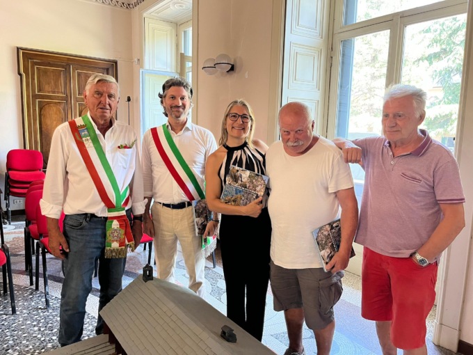 Il modellista di Vignate che ricrea la chiesa di Varallo: la storia di Sergio Boari