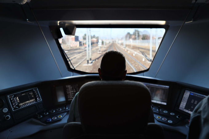Trenord cerca futuri macchinisti: ecco come candidarsi