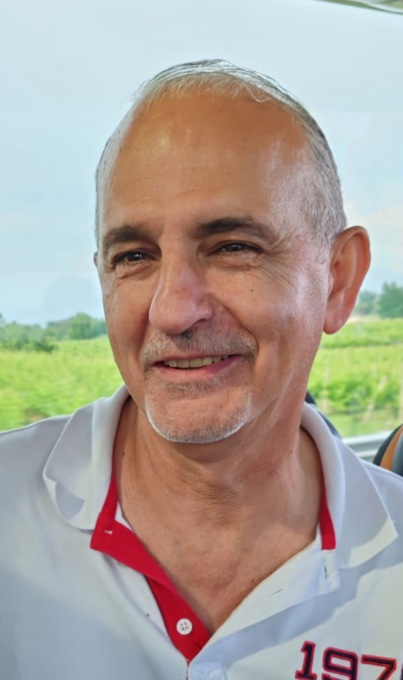 Dopo oltre 40 anni la scuola di Caleppio saluta il “suo” maestro Antonio Francesca