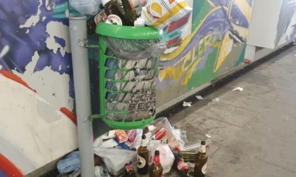 Stop all'alcol dalle 22 alle 6: firmata l'ordinanza anti movida molesta