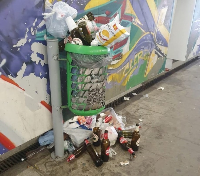 Stop all’alcol dalle 22 alle 6: firmata l’ordinanza anti movida molesta