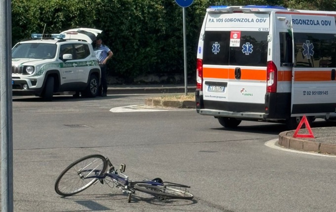 Ciclista investito a Melzo, atterra l’elisoccorso