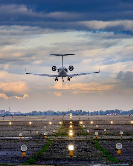 Da Milano ad Amsterdam per trapiantare due reni: un trasporto d’organi eccezionale partito da Linate