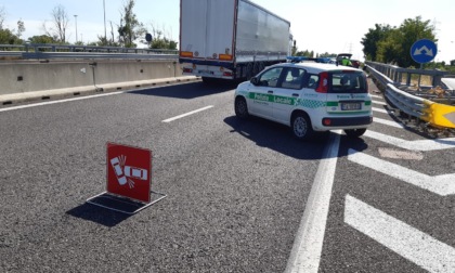 Schianto auto-scooter lungo la Sp 103, 28enne in ospedale