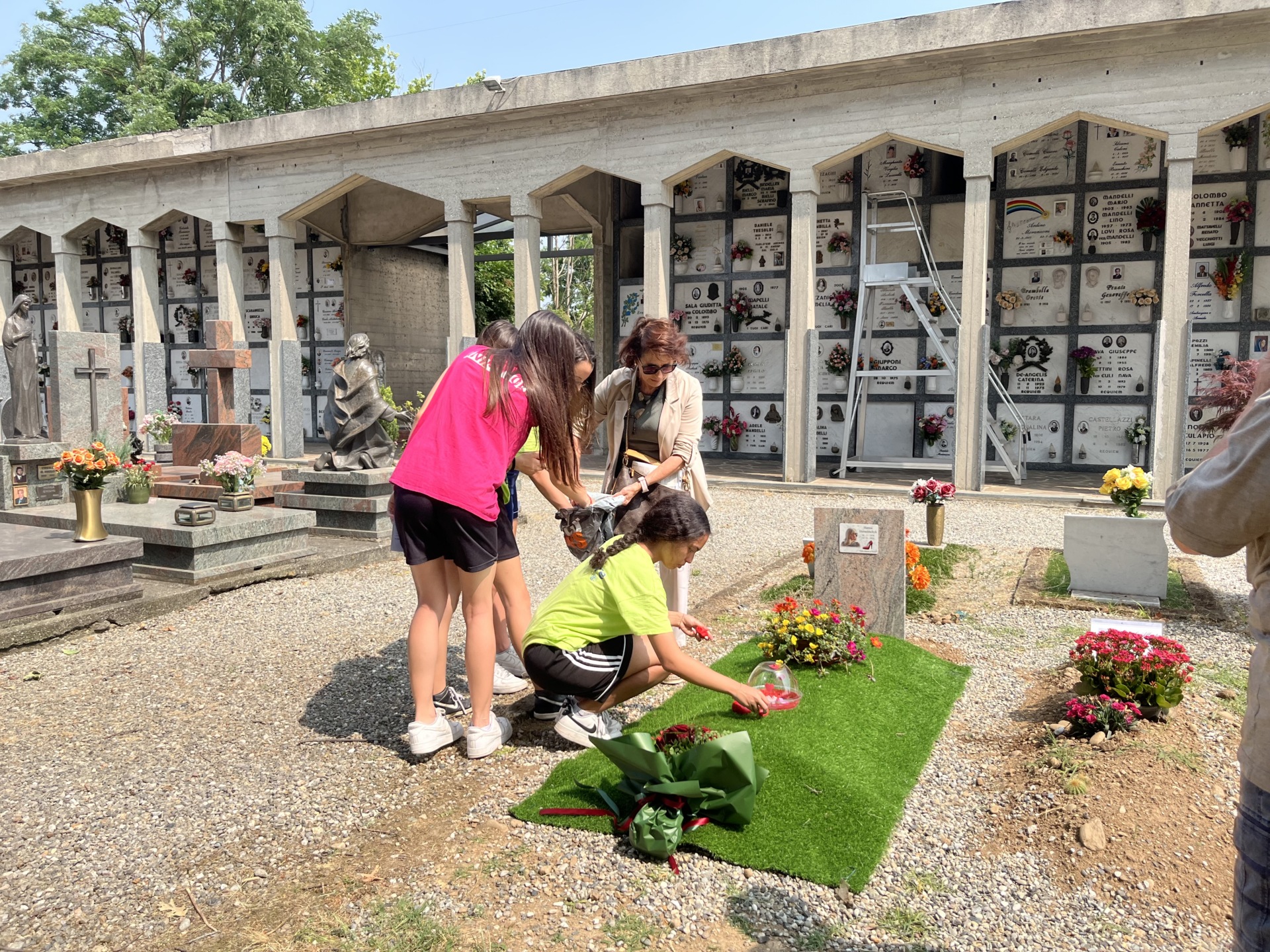 cerimonia cimitero trecella lapide hanna herasimchyk