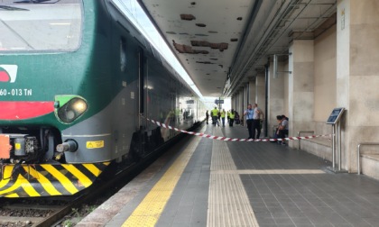Persona travolta e uccisa da un treno in stazione a Monza: ritardi e cancellazioni