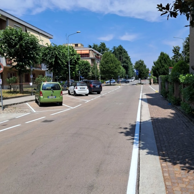 Finiti i lavori di restyling di via Garibaldi: “Ora panchine e telecamere”