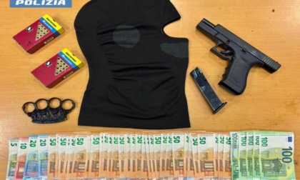 Una banda di giovani rapinatori armati di tirapugni e pistola: sei arresti