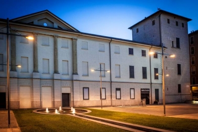 Un aperitivo bello, buono e che fa del bene nel cortile di Palazzo Trivulzio a Melzo