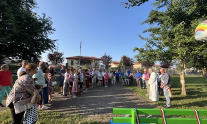 "Sorridi alla vita": una panchina colorata per ricordare il giovane Luca