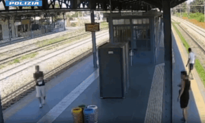 Rapina con un coltello ad un turista in treno: arrestati due giovani