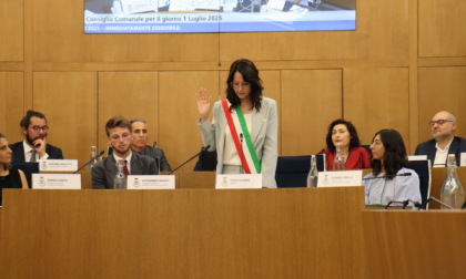 Colombo pigliatutto: primo Consiglio, giuramento e nuovo "vecchio" presidente