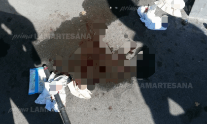 Preso a bastonate con un'asta di ferro nei pressi della metropolitana: colpa di uno sguardo