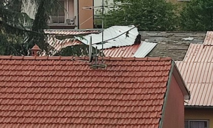 Danni al tetto della scuola elementare: cantiere in corso per risolvere il problema