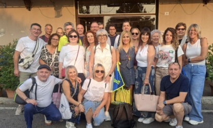 Un'amicizia che li lega fin dai banchi di scuola: ecco la classe 1967 a Vignate