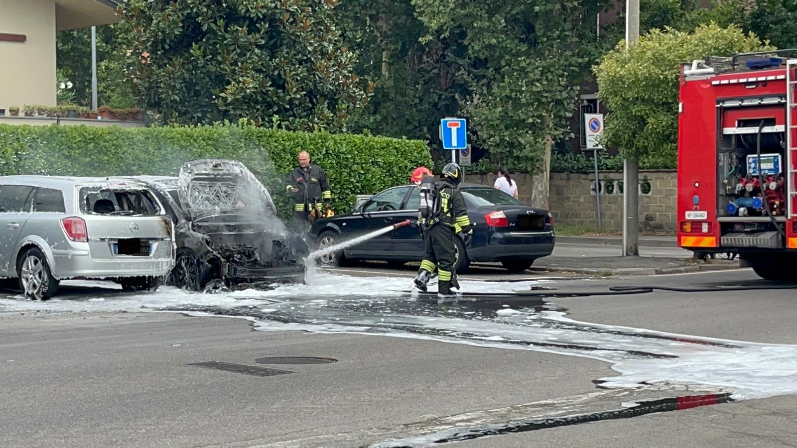 carugate incendio ok