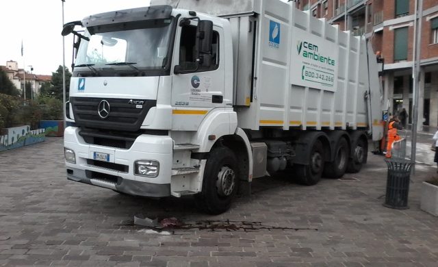 CEM Ambiente cerca operatori ecologici